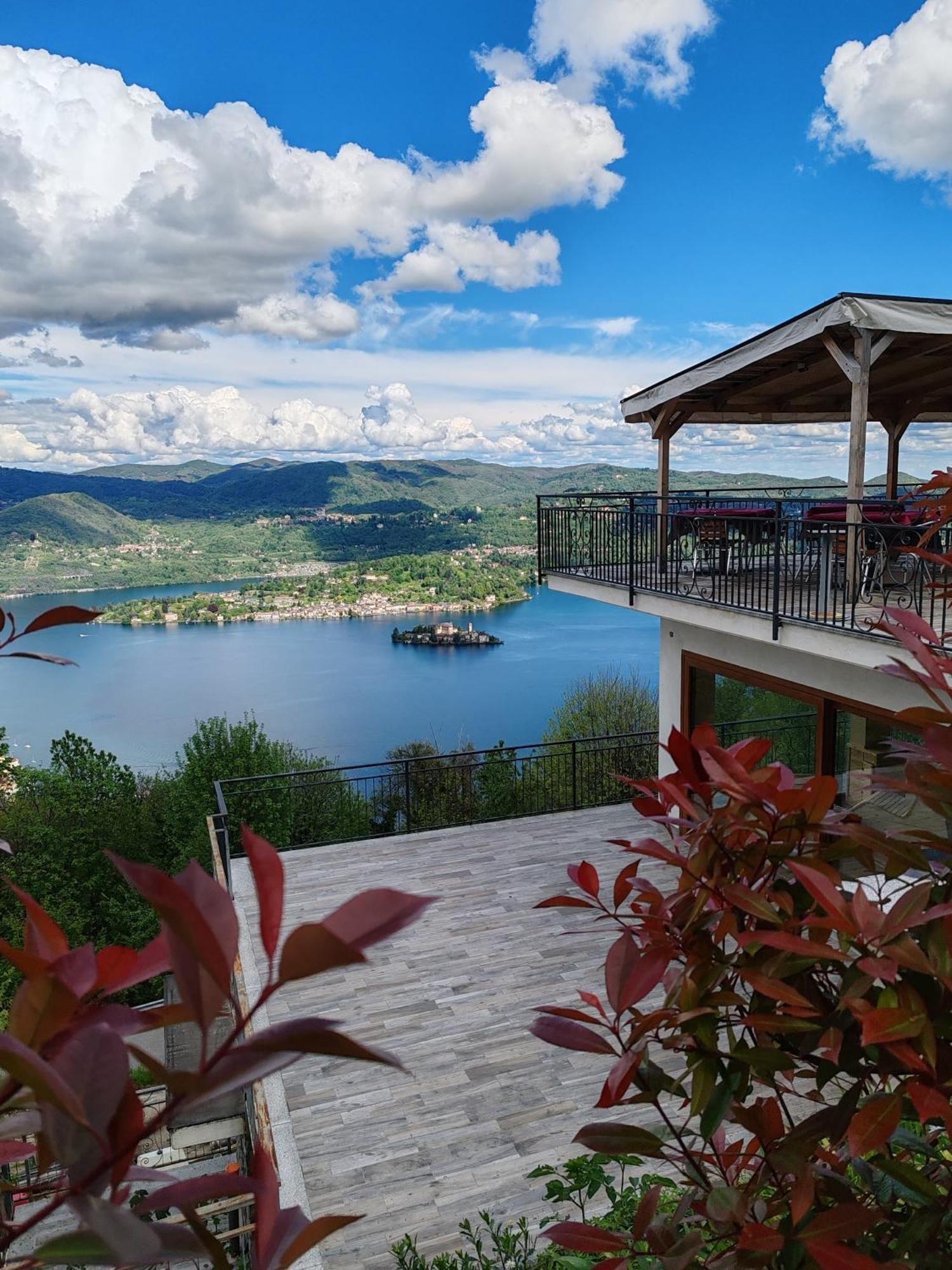 Hotel Panoramico Lago D'Orta (Adults Only) Madonna Del Sasso Luaran gambar