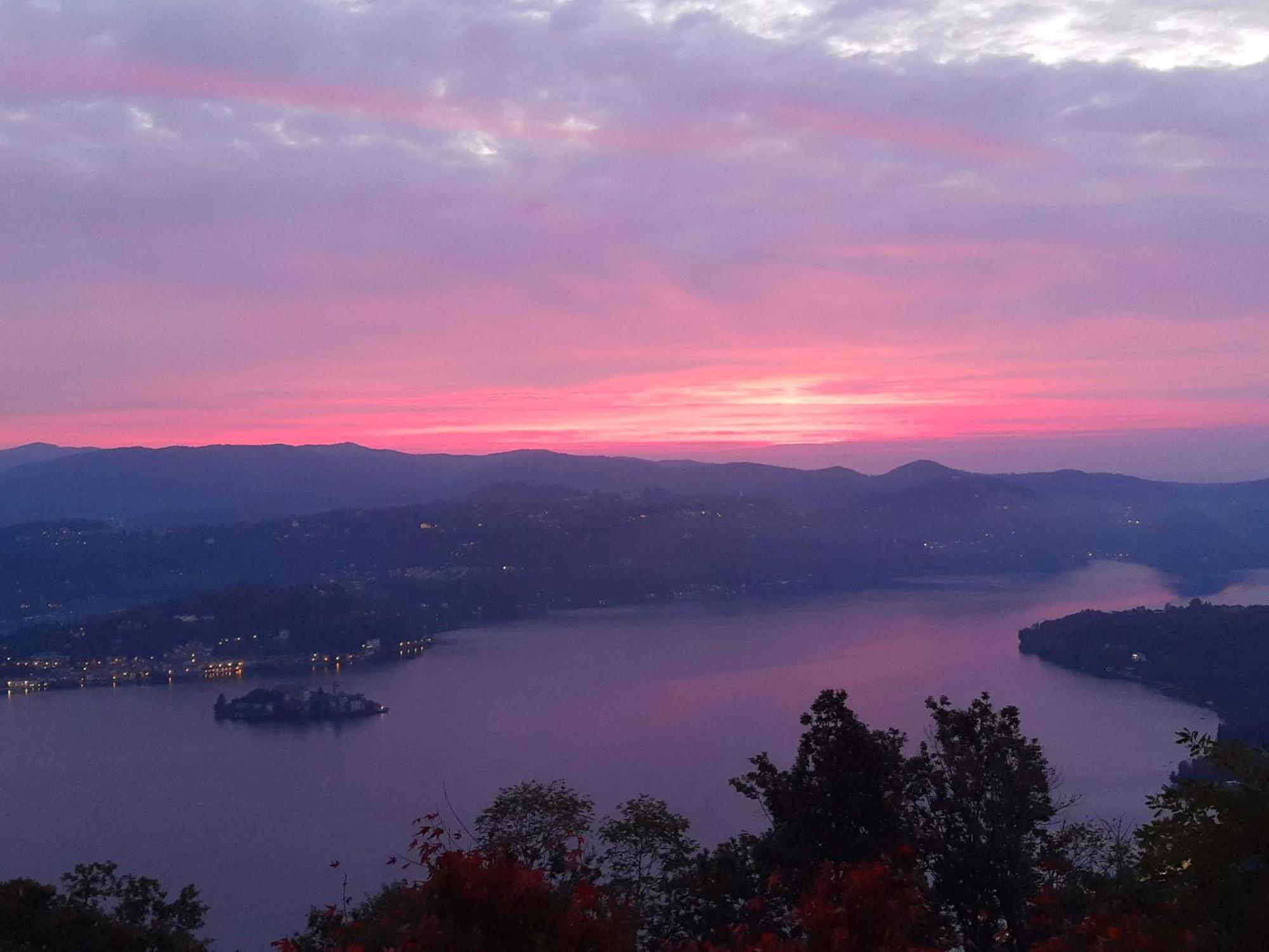 Hotel Panoramico Lago D'Orta (Adults Only) Madonna Del Sasso Luaran gambar