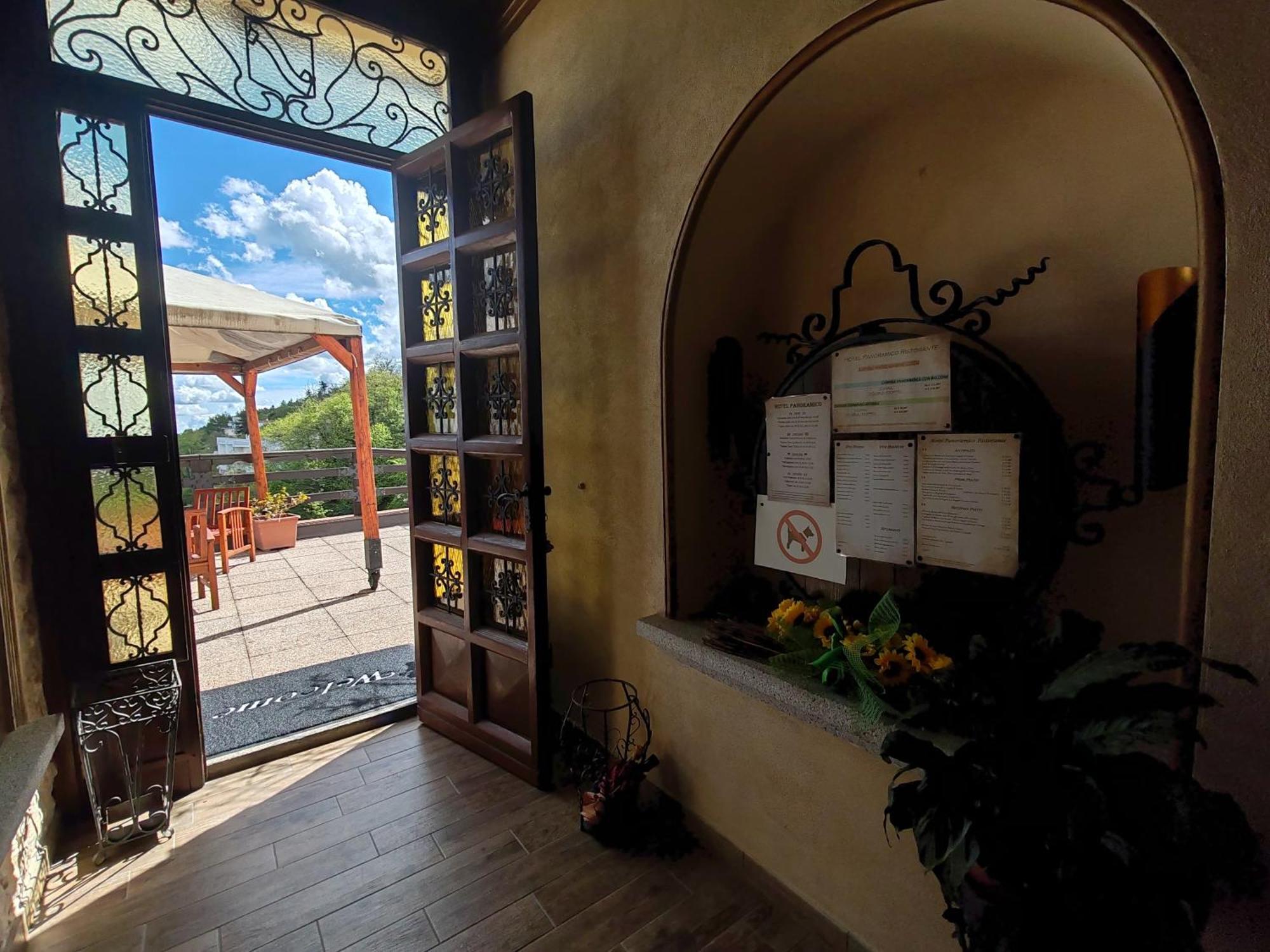 Hotel Panoramico Lago D'Orta (Adults Only) Madonna Del Sasso Luaran gambar
