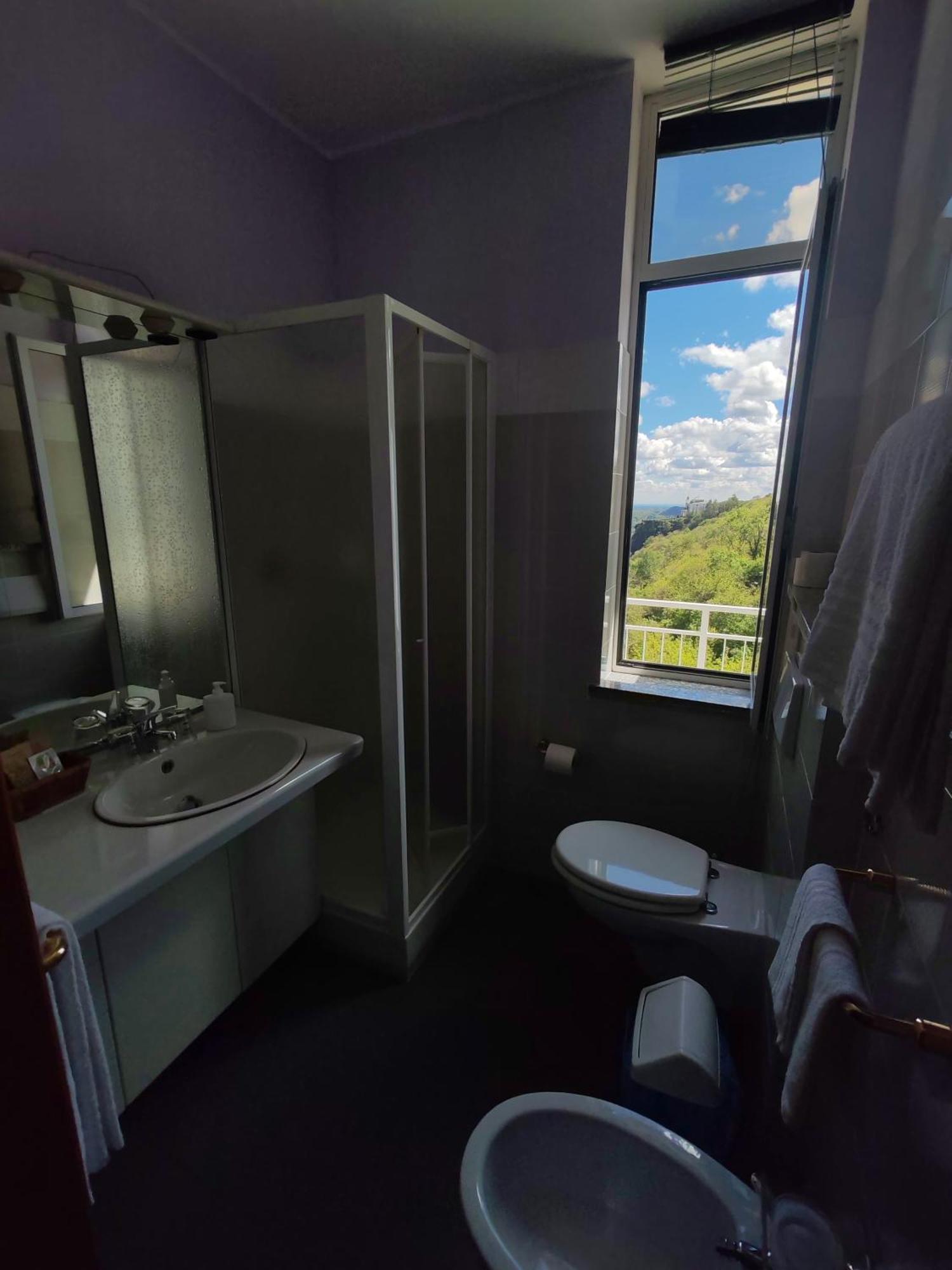 Hotel Panoramico Lago D'Orta (Adults Only) Madonna Del Sasso Luaran gambar