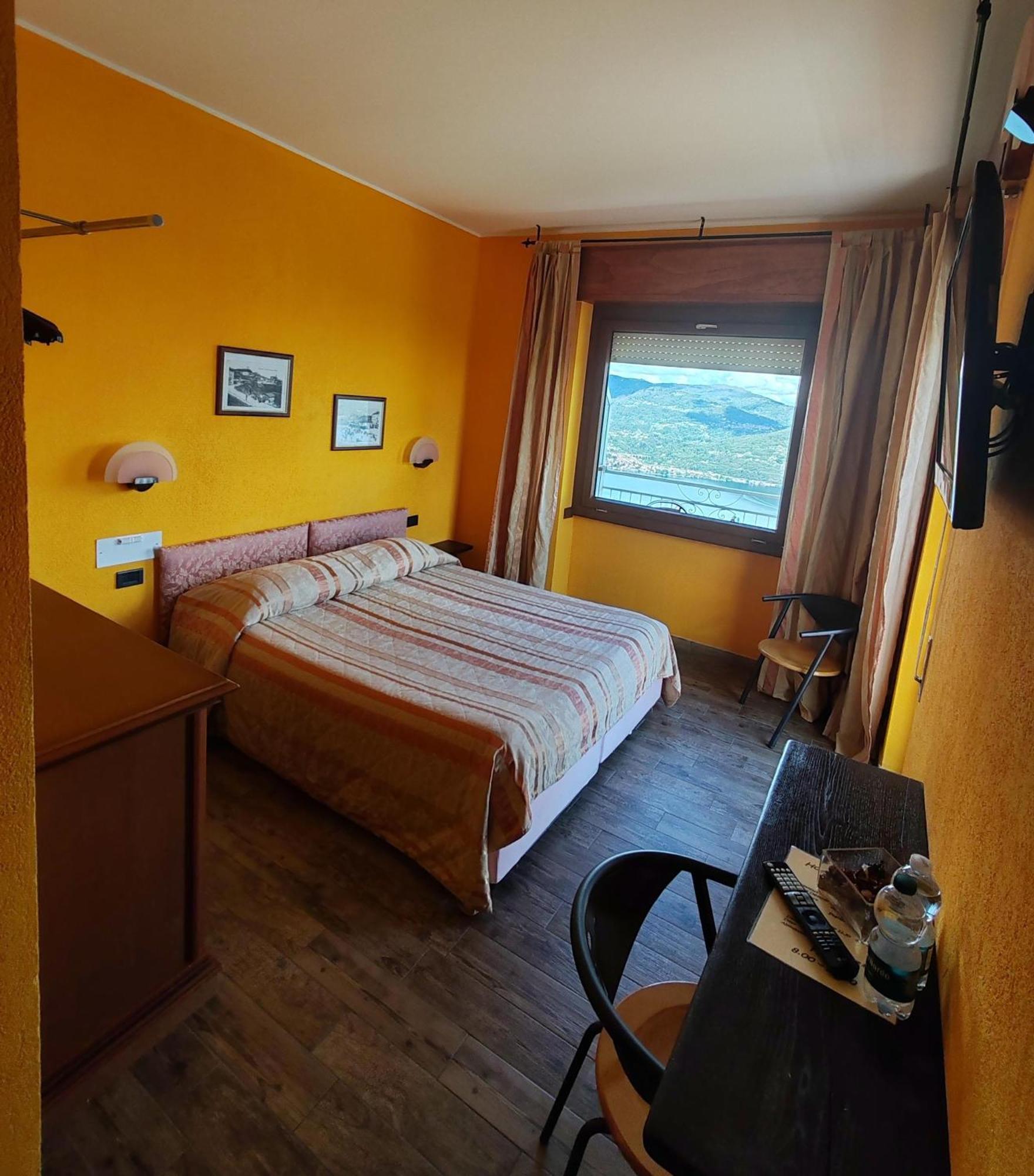 Hotel Panoramico Lago D'Orta (Adults Only) Madonna Del Sasso Luaran gambar