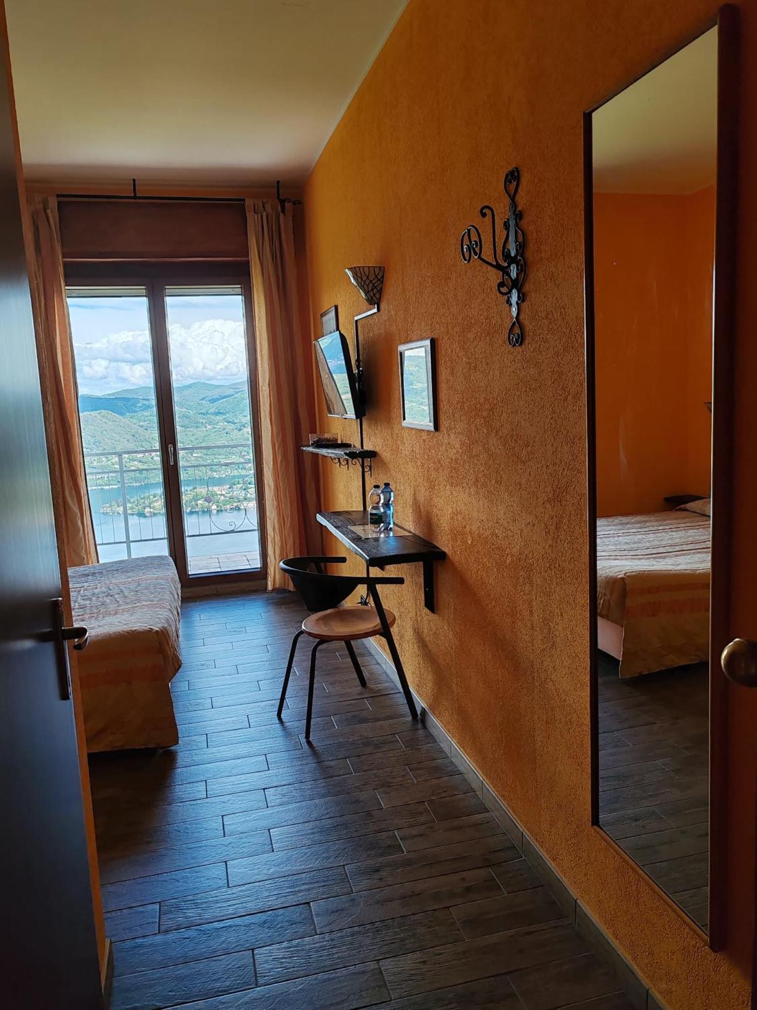 Hotel Panoramico Lago D'Orta (Adults Only) Madonna Del Sasso Luaran gambar