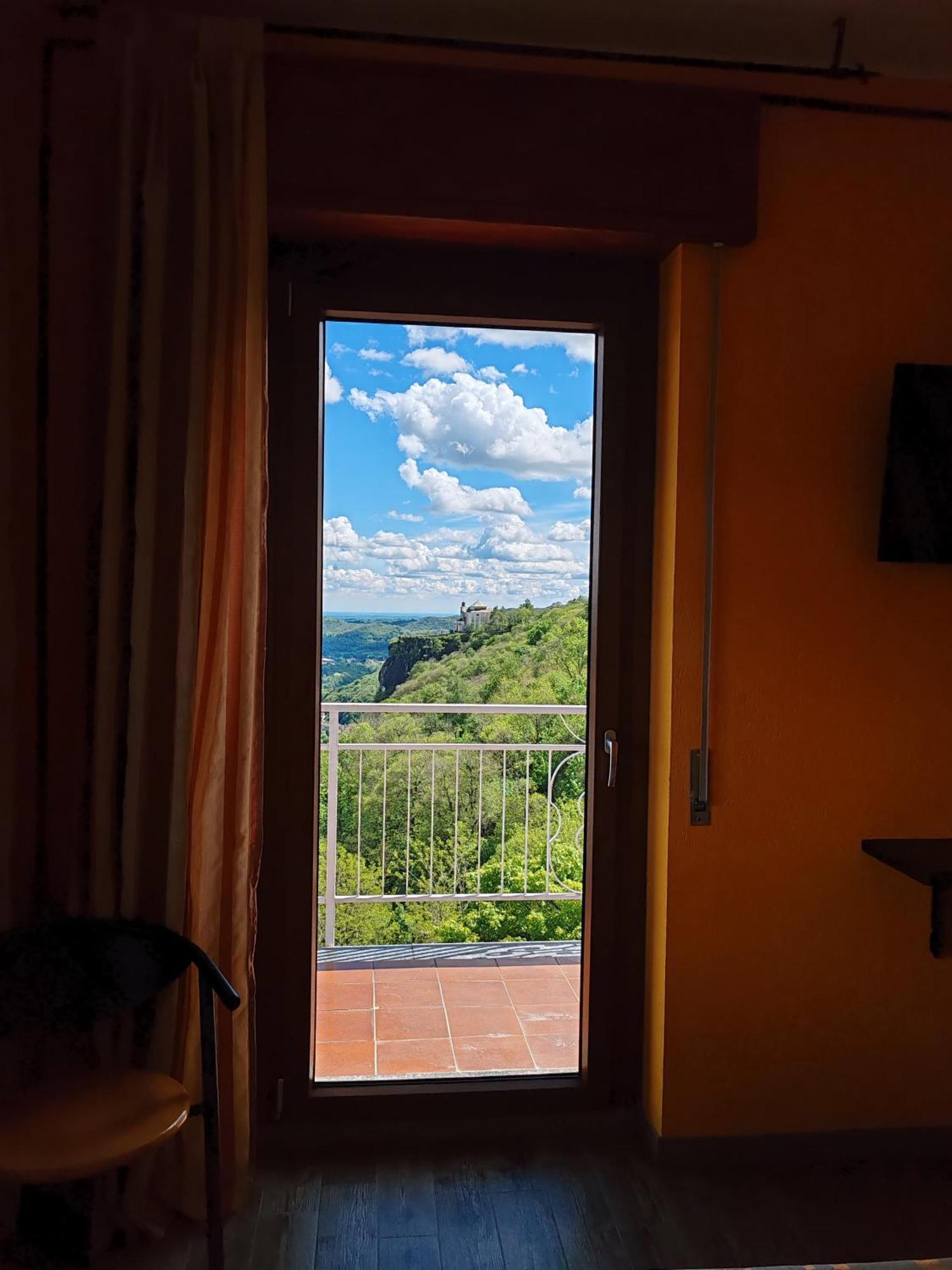 Hotel Panoramico Lago D'Orta (Adults Only) Madonna Del Sasso Luaran gambar