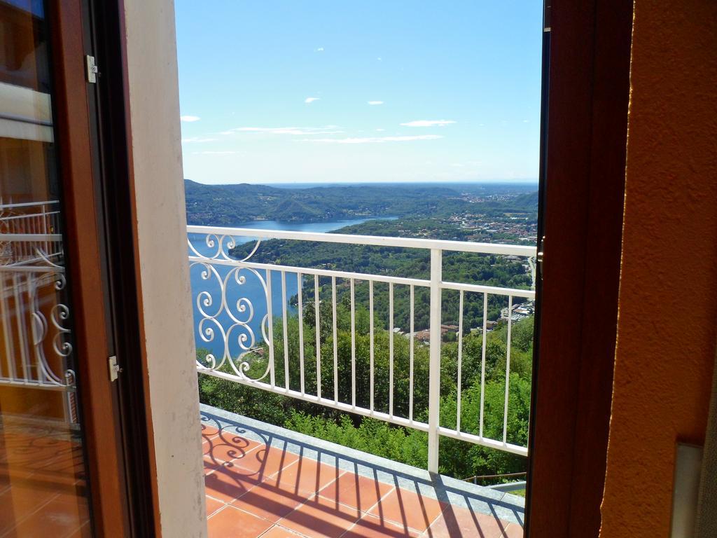 Hotel Panoramico Lago D'Orta (Adults Only) Madonna Del Sasso Luaran gambar