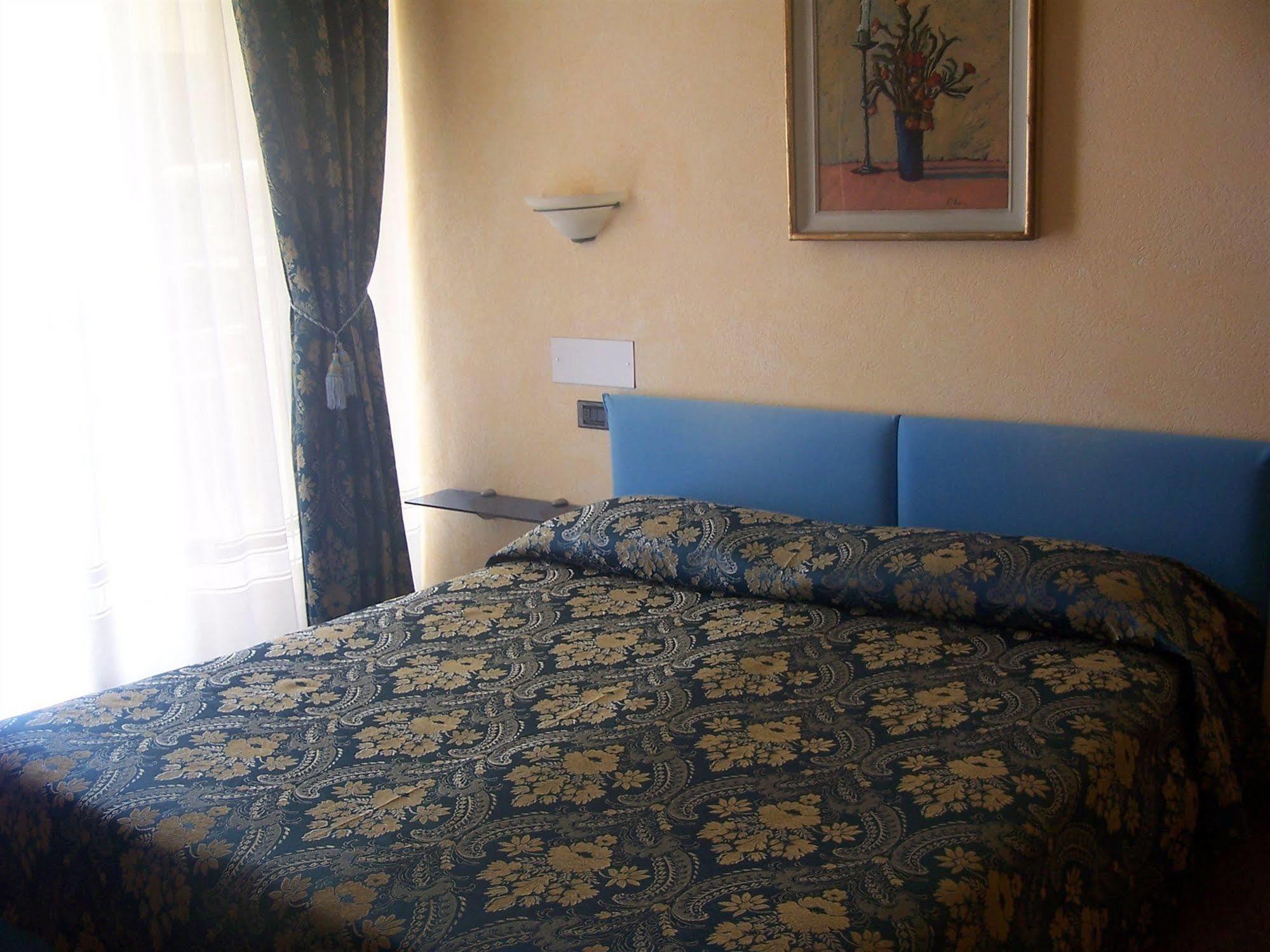 Hotel Panoramico Lago D'Orta (Adults Only) Madonna Del Sasso Luaran gambar
