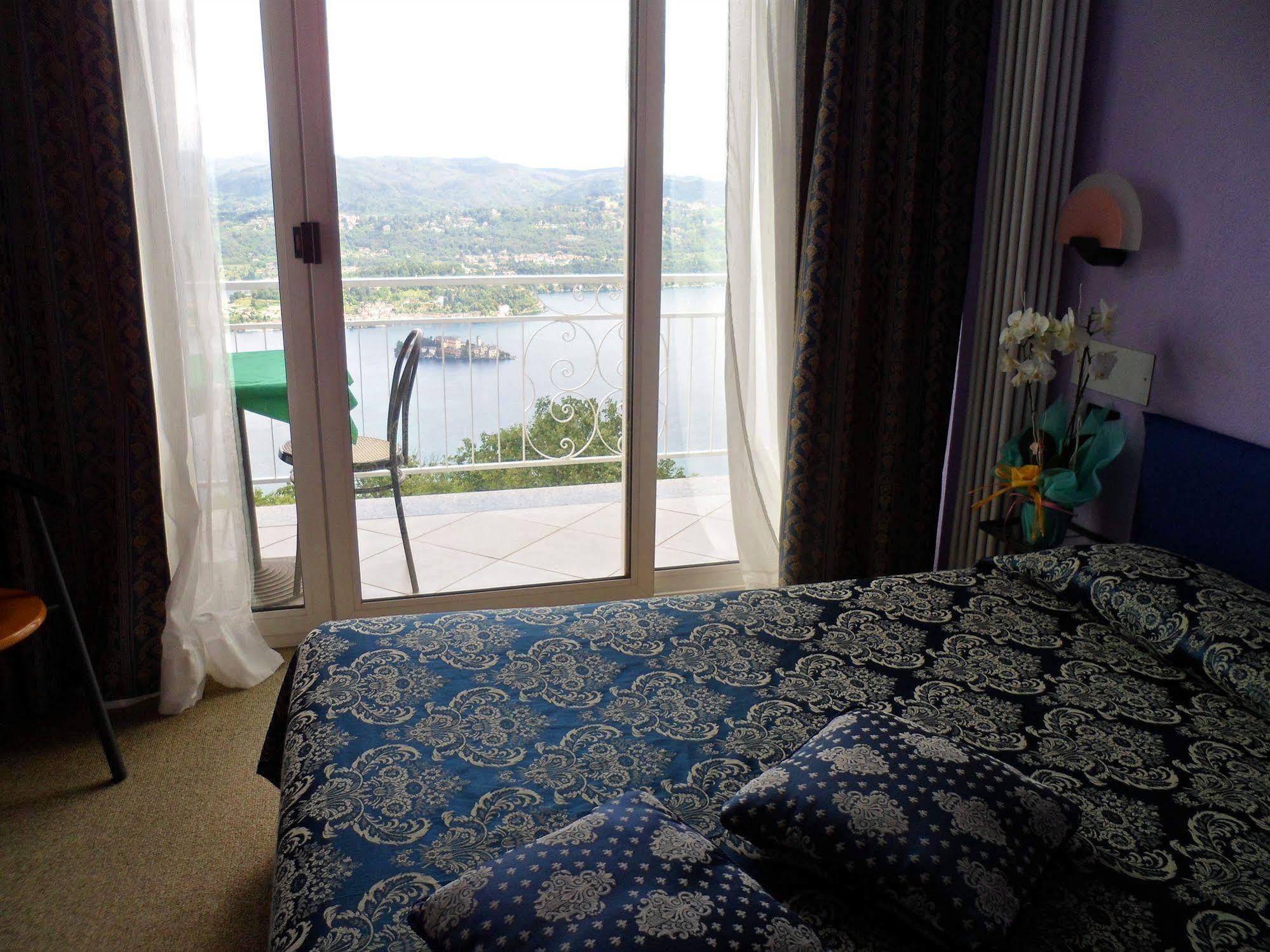 Hotel Panoramico Lago D'Orta (Adults Only) Madonna Del Sasso Luaran gambar