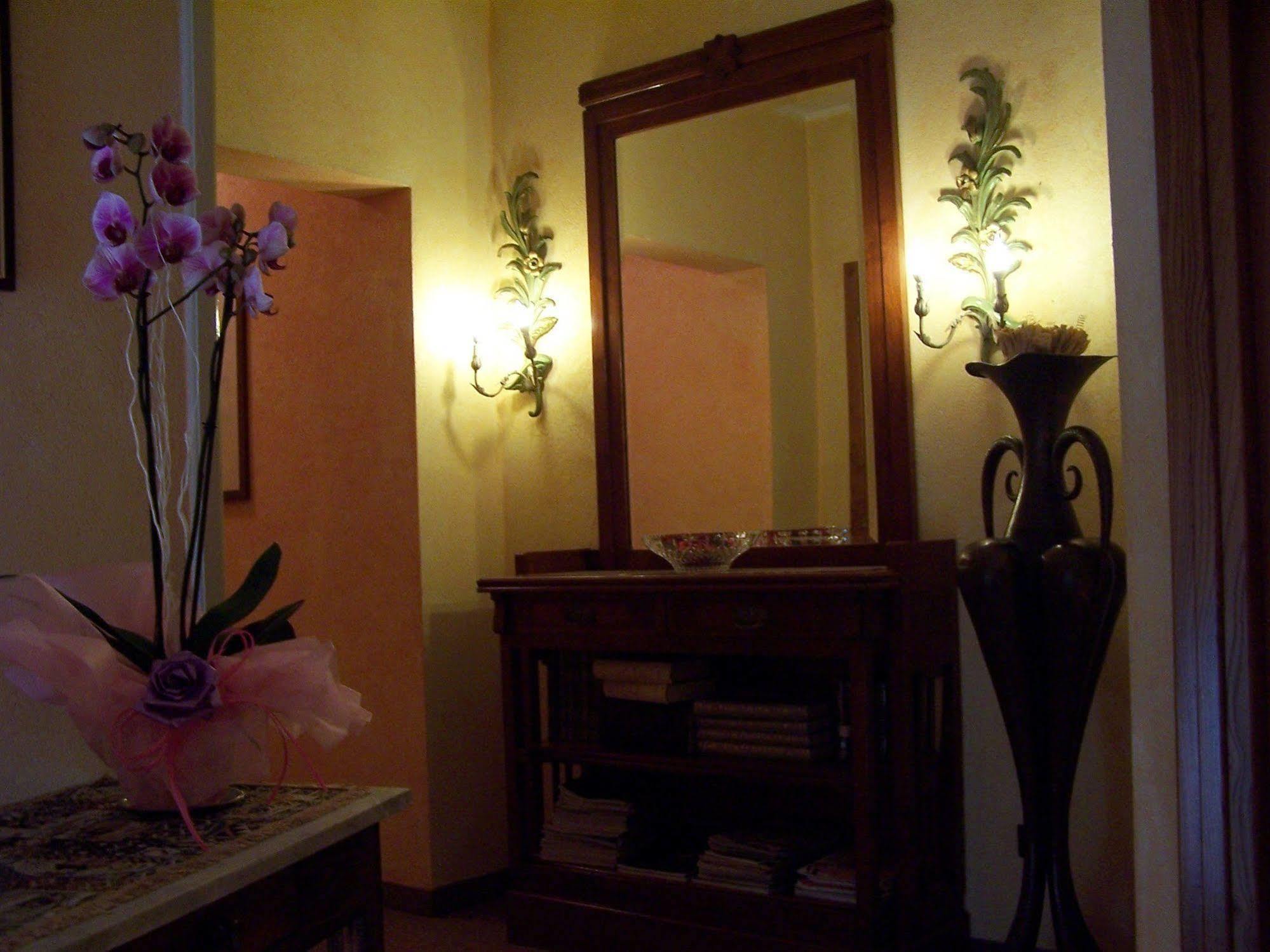 Hotel Panoramico Lago D'Orta (Adults Only) Madonna Del Sasso Luaran gambar